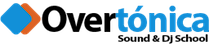 Logo de Overtónica; Letras suaves en azul y negro y al principio 3 cuadrados superpuestos